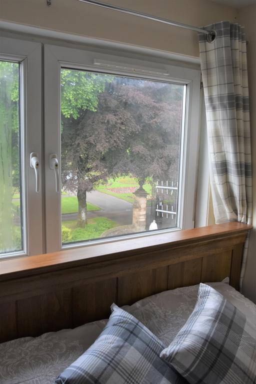 Parkview Guest House Glasgow Balloch Esterno foto