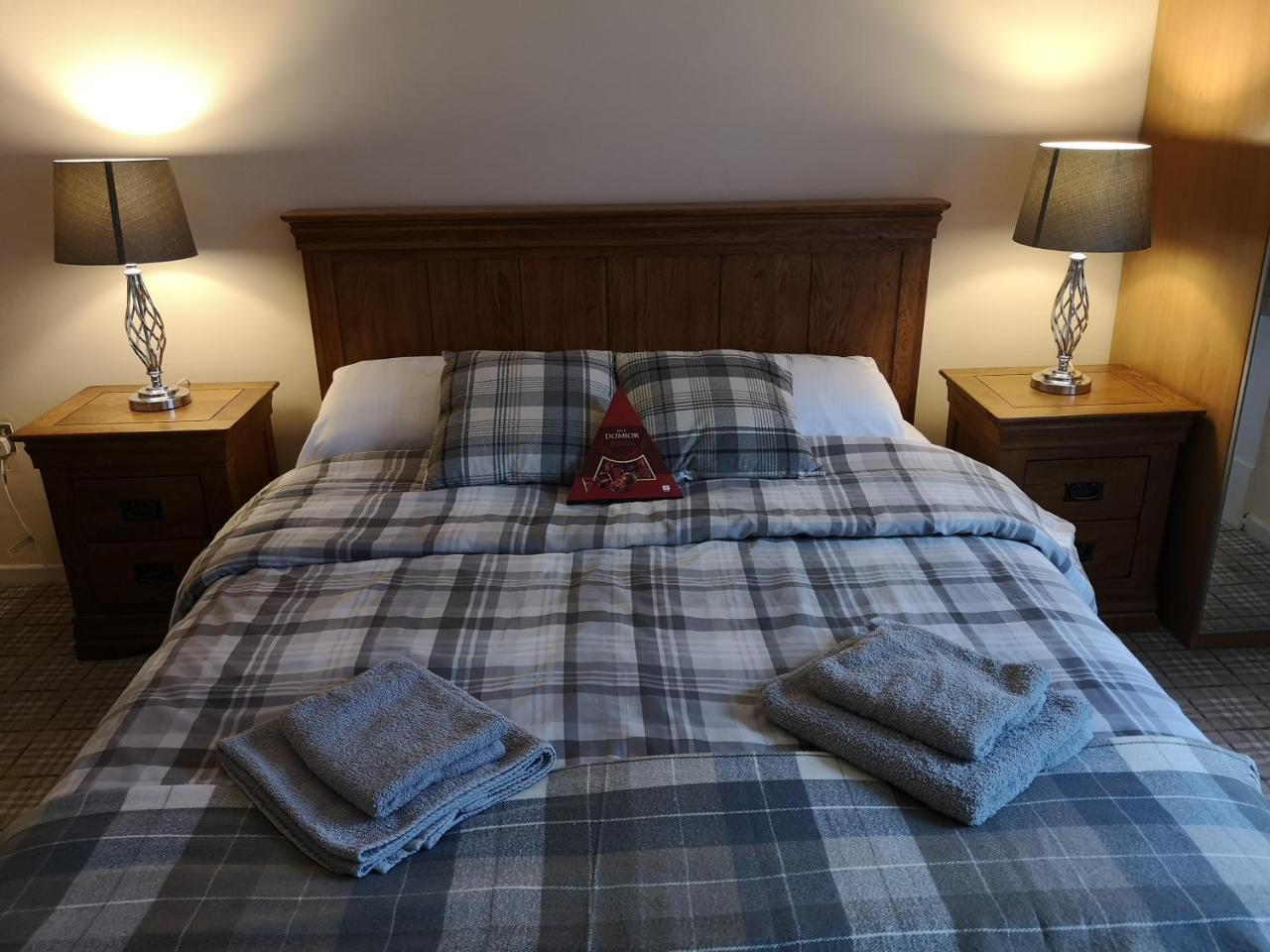 Parkview Guest House Glasgow Balloch Esterno foto